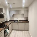 Modern & Cozy 1Bed Apartment Close To City Centre